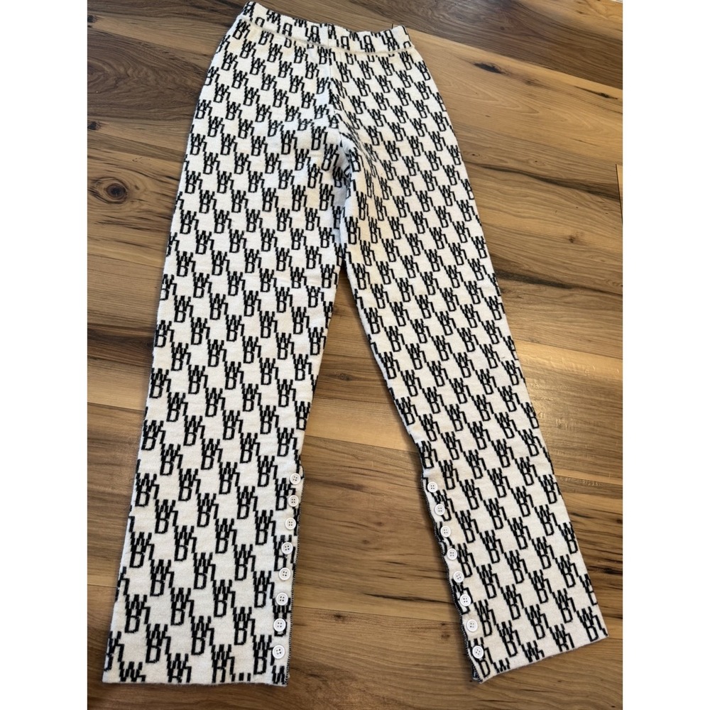 We11done Logo Knit Pants Cream Black Button Hem Cotton Korea WD-TP6-20-073